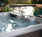 HotSpring_Limelight_2020_Flair_IceGray_CoastalGray_Lifestyle_NoTalent_132